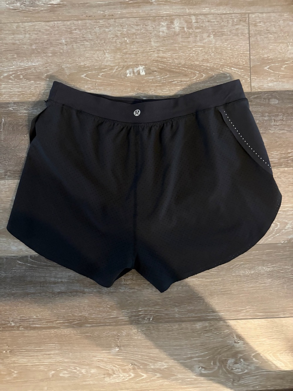 lululemon black fast and free split shorts size 8